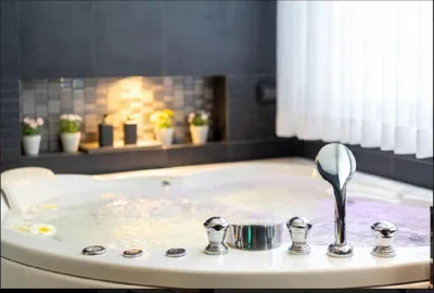 Absolute Bangla Suites - Jacuzzi Studio Condo – Foto 10