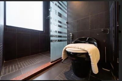 Absolute Bangla Suites - Jacuzzi Studio Condo – Foto 12