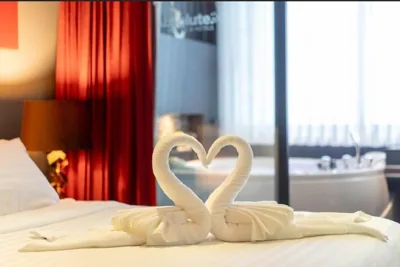 Absolute Bangla Suites - Jacuzzi Studio Condo – Foto 15